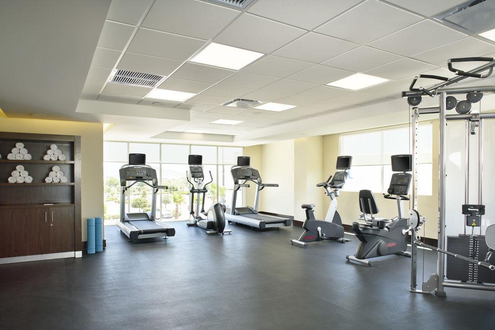 Courtyard By Marriott Hermosillo Bagian luar foto