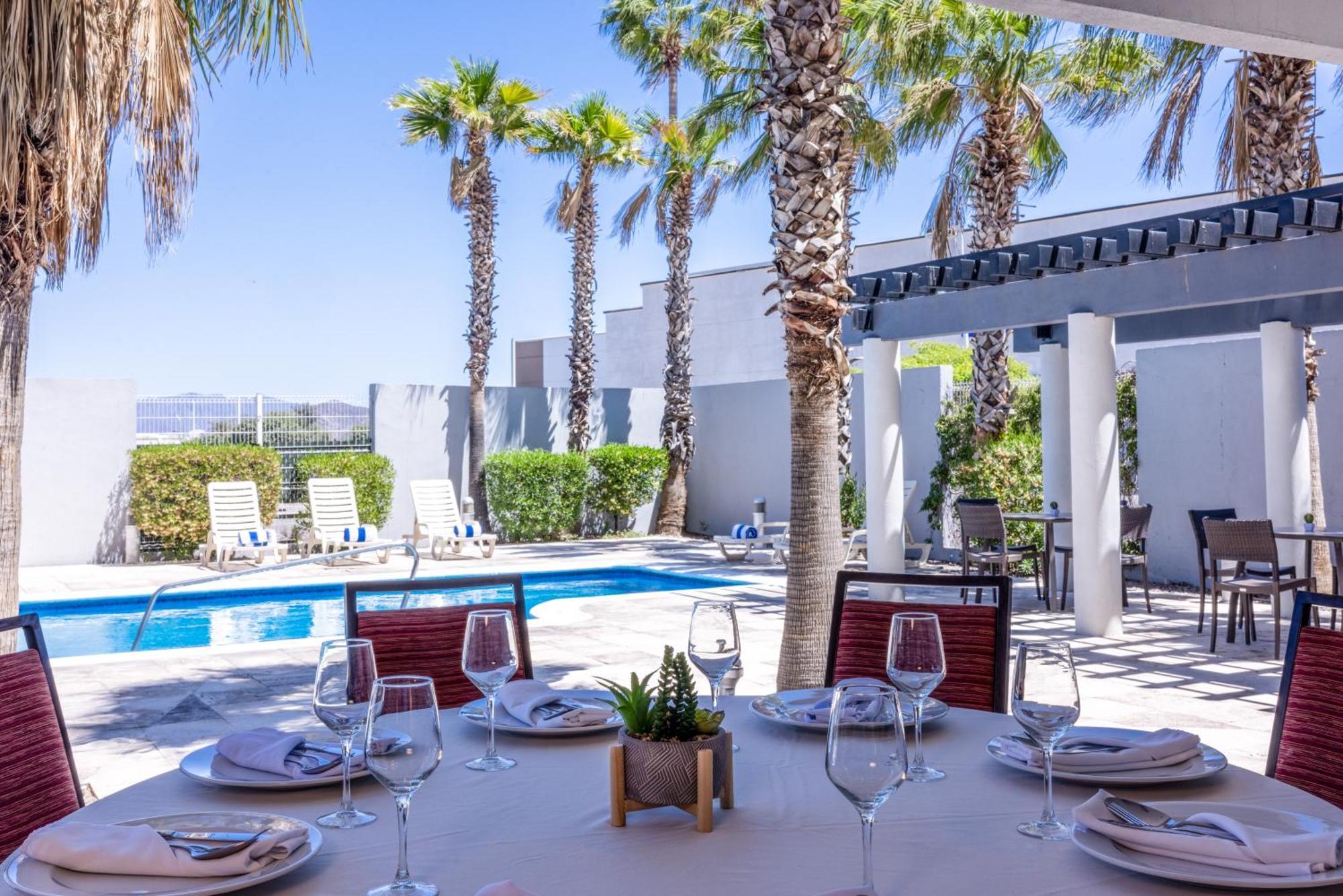 Courtyard By Marriott Hermosillo Bagian luar foto