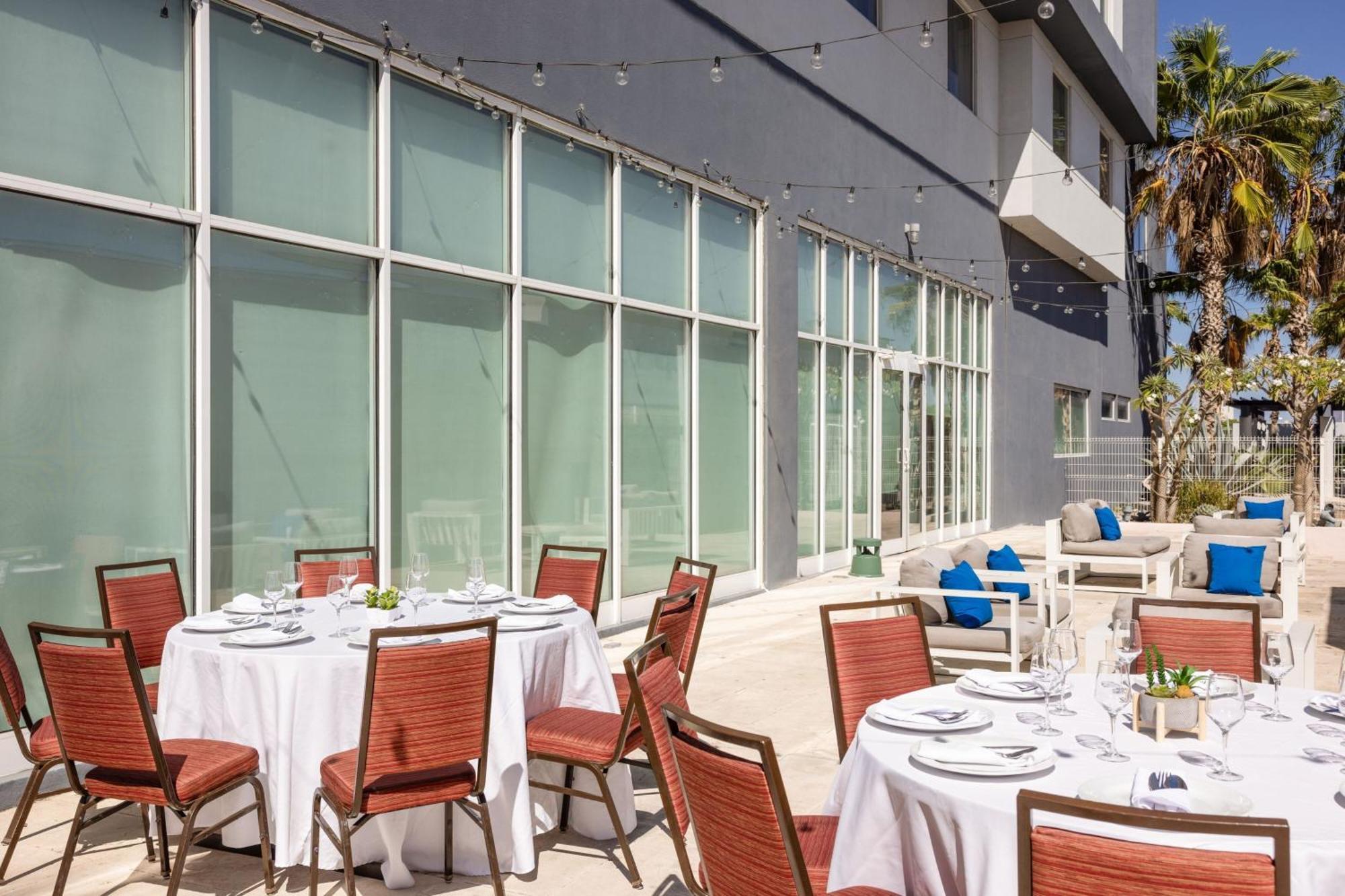 Courtyard By Marriott Hermosillo Bagian luar foto