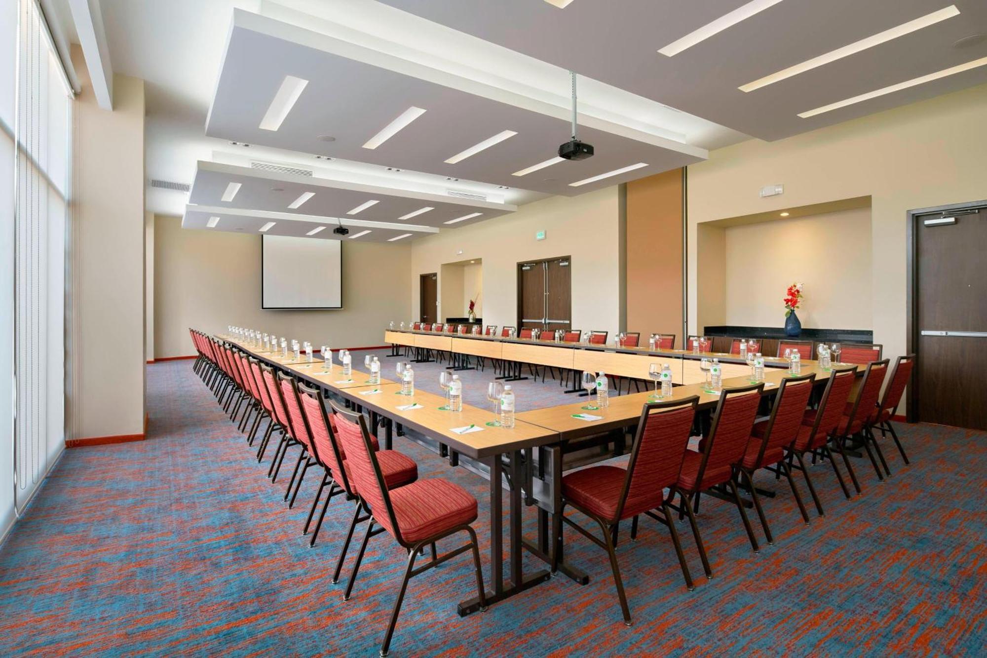 Courtyard By Marriott Hermosillo Bagian luar foto