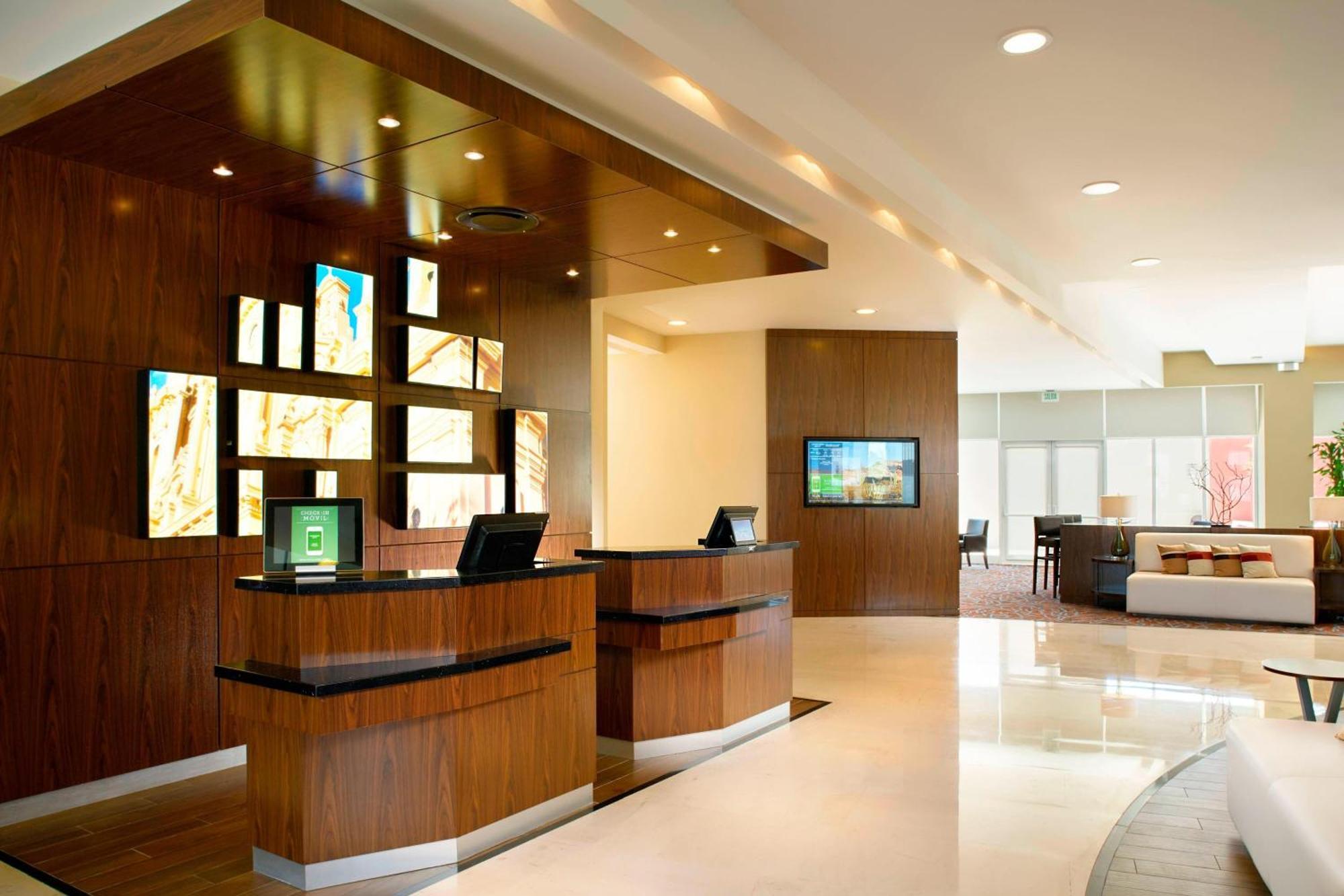 Courtyard By Marriott Hermosillo Bagian luar foto