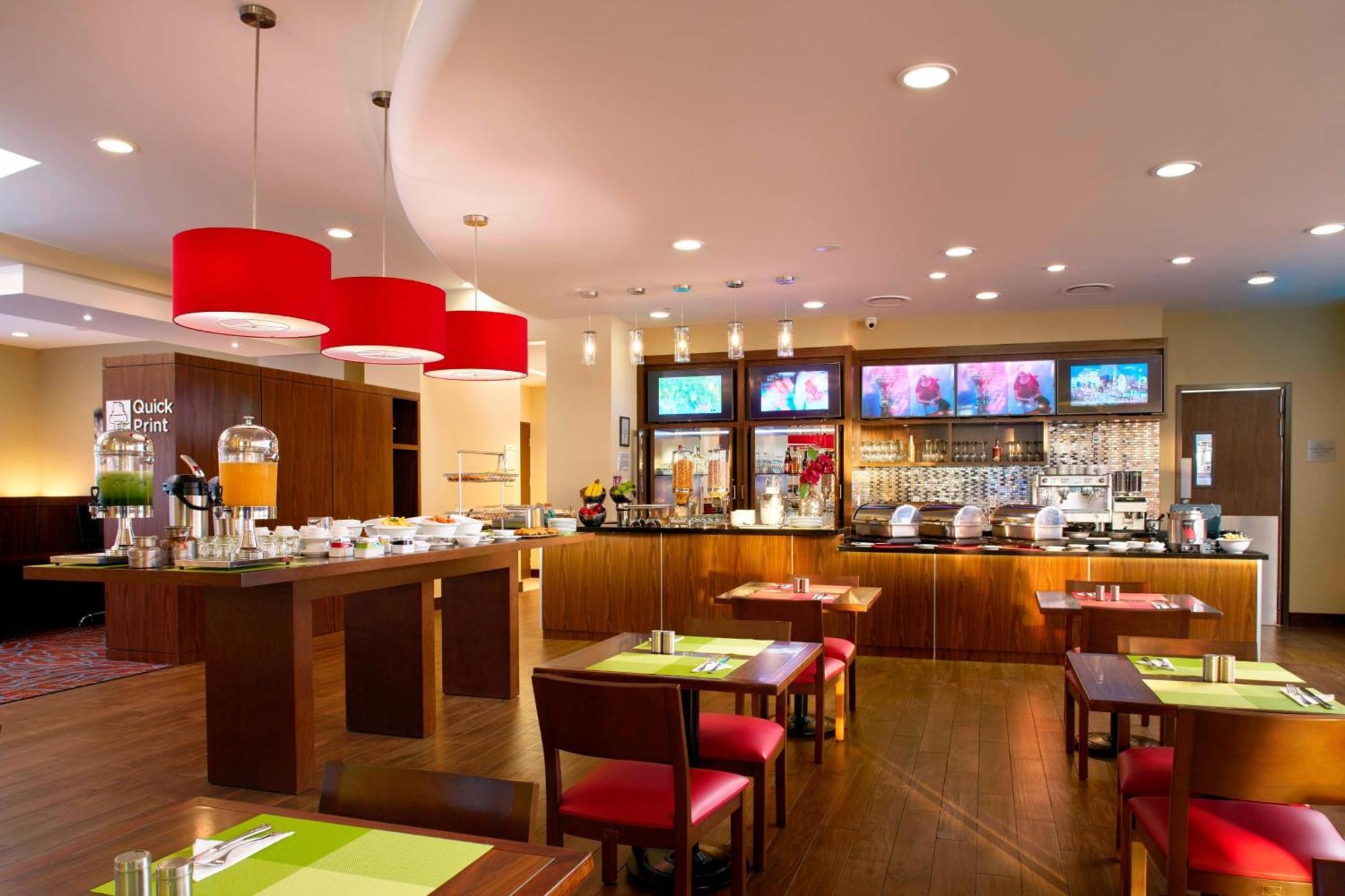 Courtyard By Marriott Hermosillo Bagian luar foto