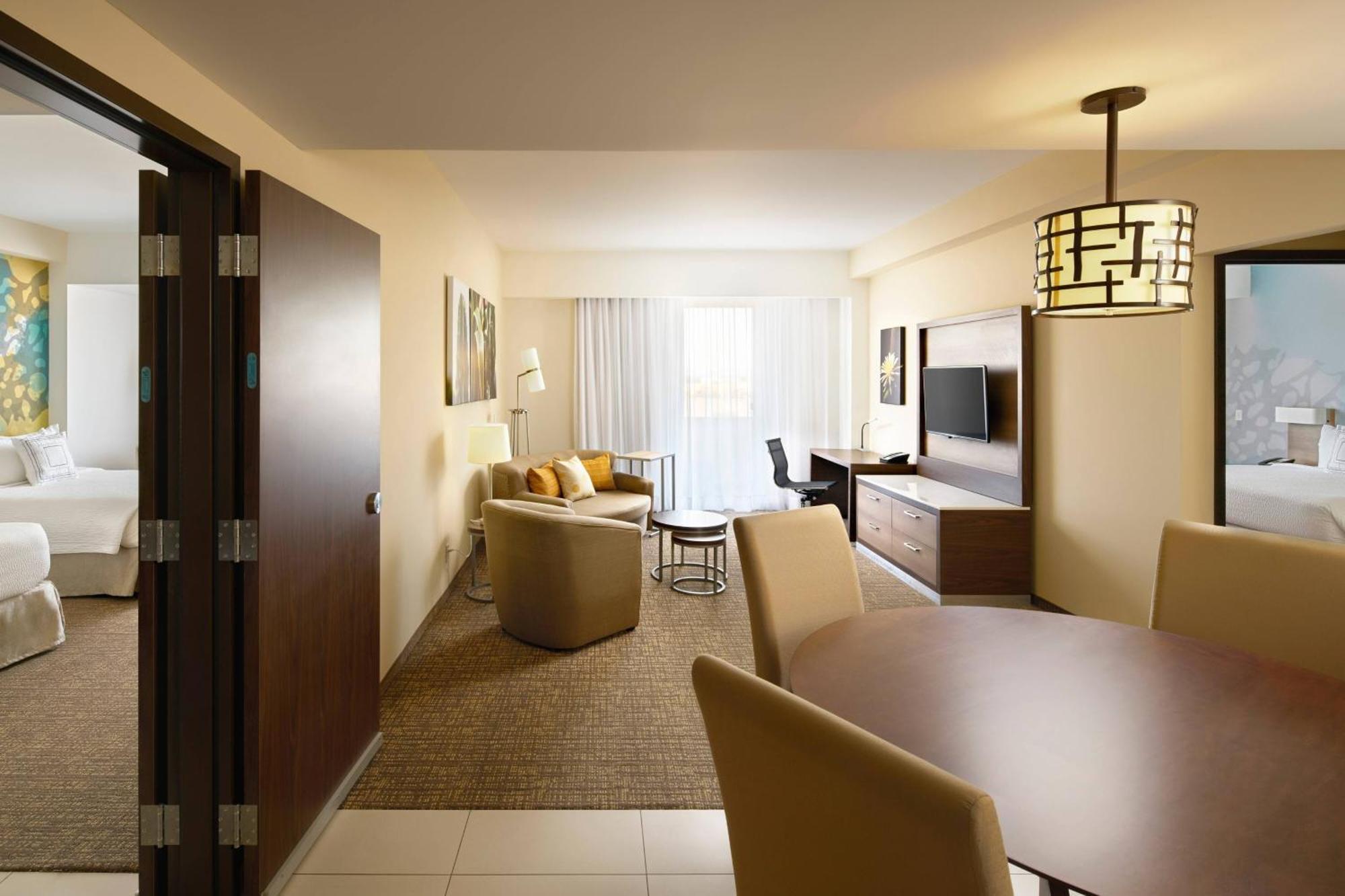 Courtyard By Marriott Hermosillo Bagian luar foto