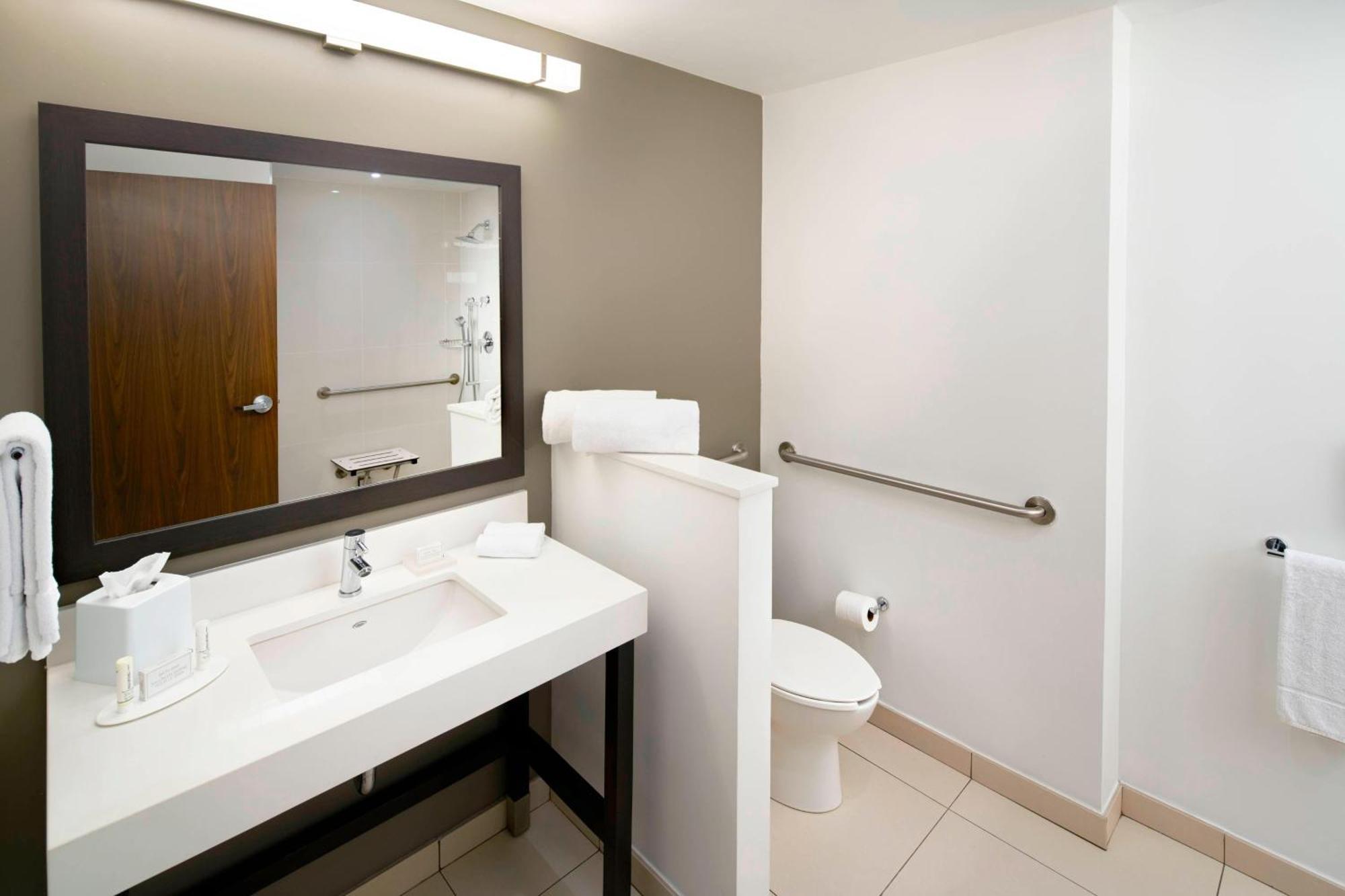 Courtyard By Marriott Hermosillo Bagian luar foto