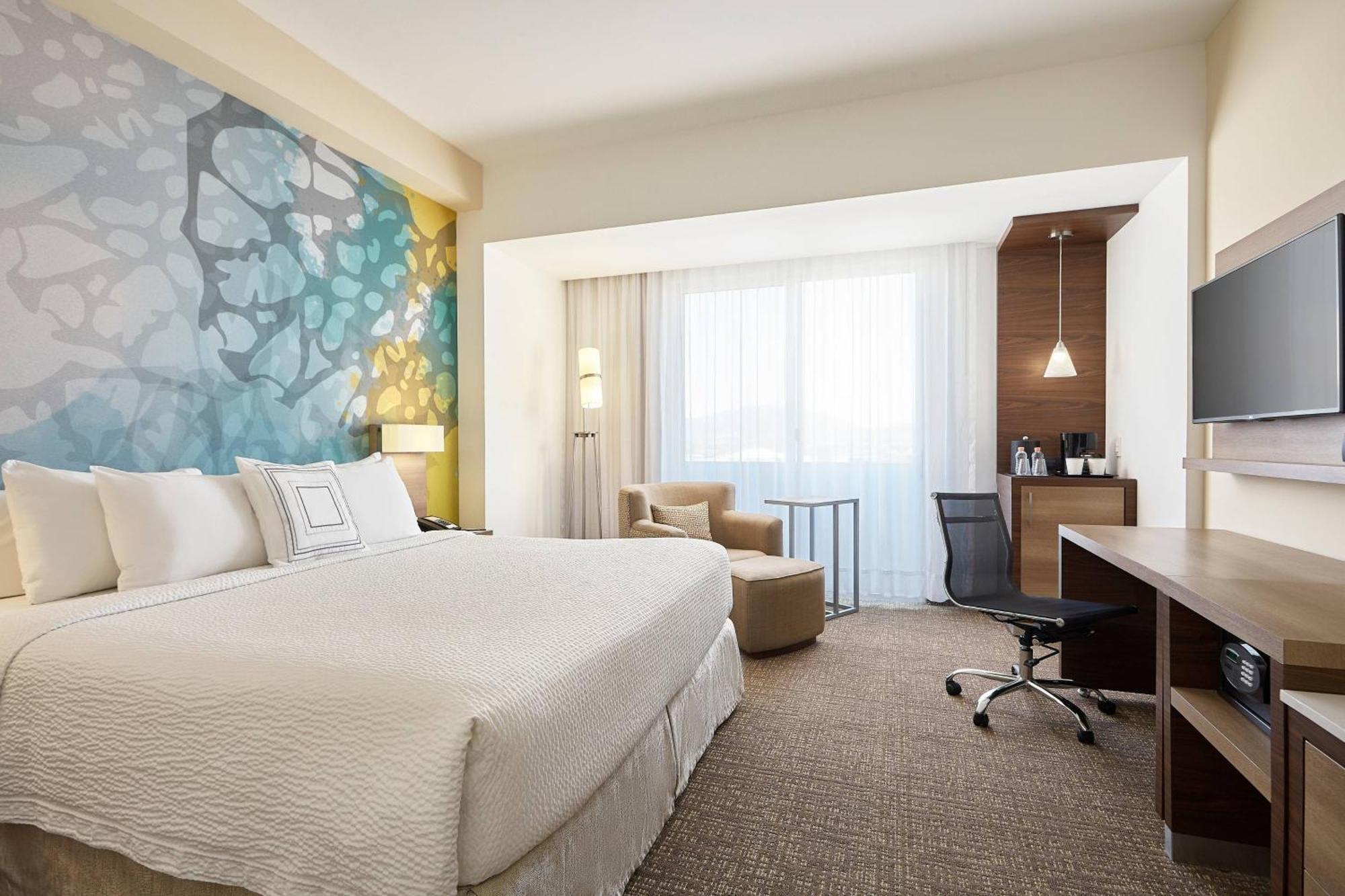 Courtyard By Marriott Hermosillo Bagian luar foto