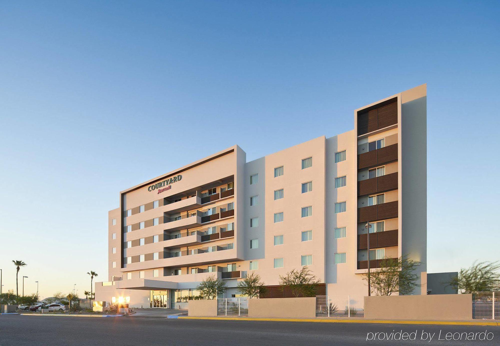 Courtyard By Marriott Hermosillo Bagian luar foto
