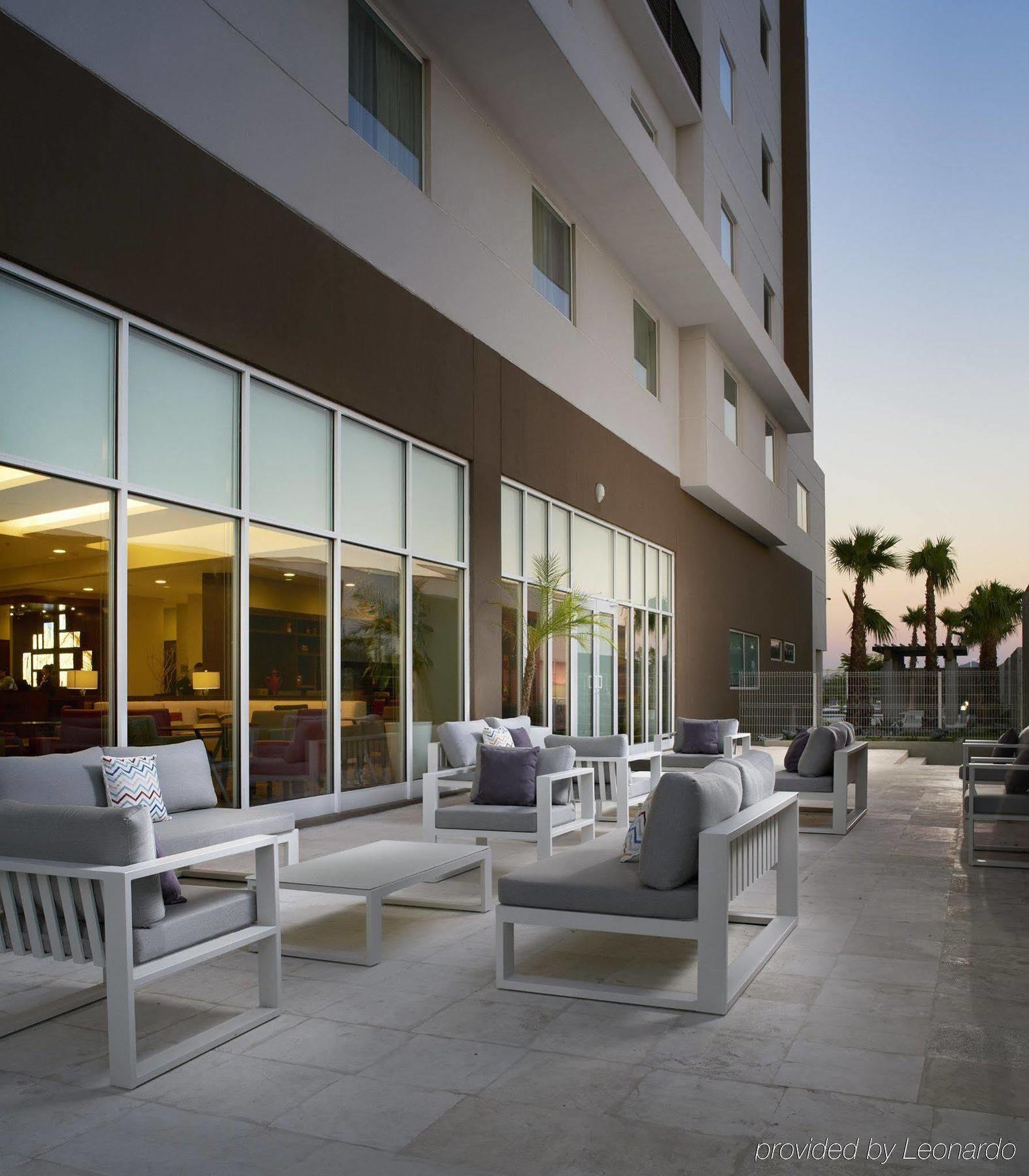 Courtyard By Marriott Hermosillo Bagian luar foto