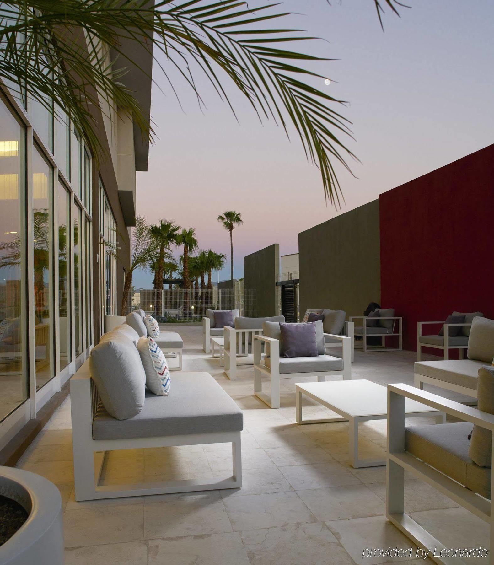 Courtyard By Marriott Hermosillo Bagian luar foto